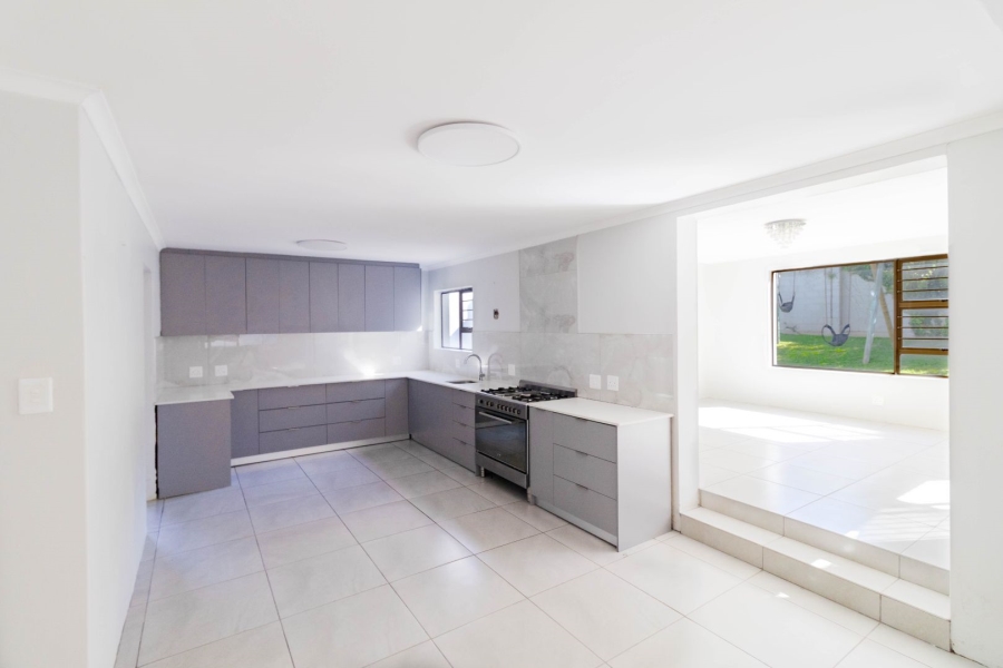4 Bedroom Property for Sale in Onrus Western Cape